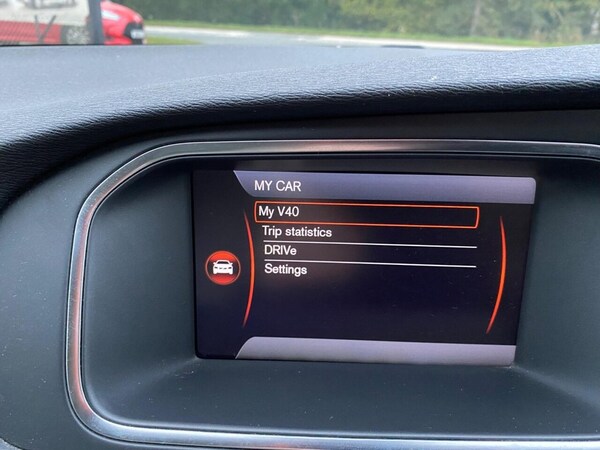 Used Volvo V40 2014 for sale - 76285342: Photo 26