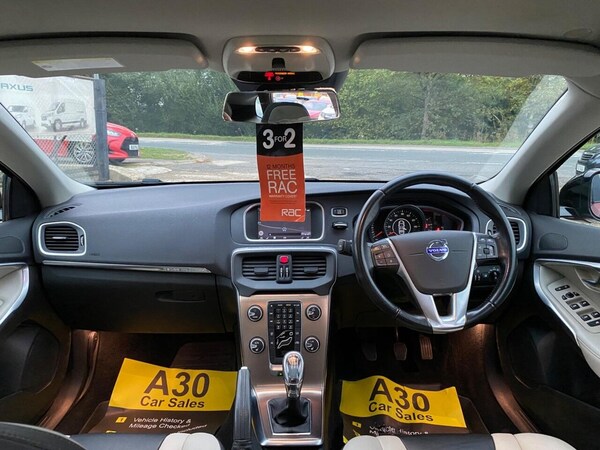 Used Volvo V40 2014 for sale - 76285342: Photo 29