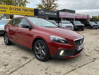 Used Volvo V40 2014 for sale - 76285342: Photo 4