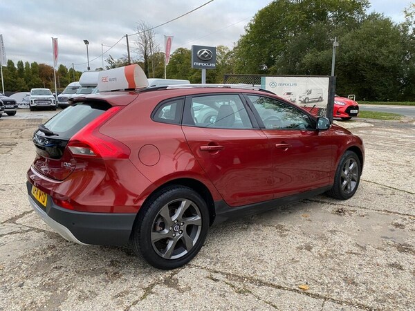 Used Volvo V40 2014 for sale - 76285342: Photo 5