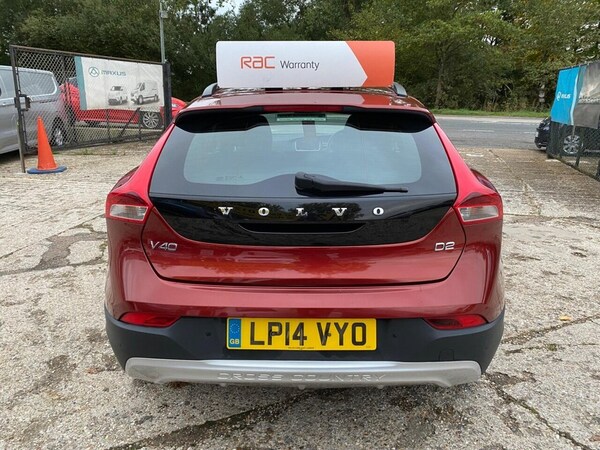 Used Volvo V40 2014 for sale - 76285342: Photo 6