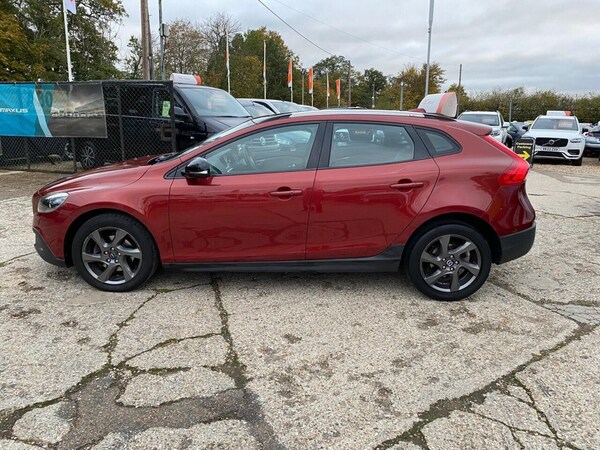Used Volvo V40 2014 for sale - 76285342: Photo 9