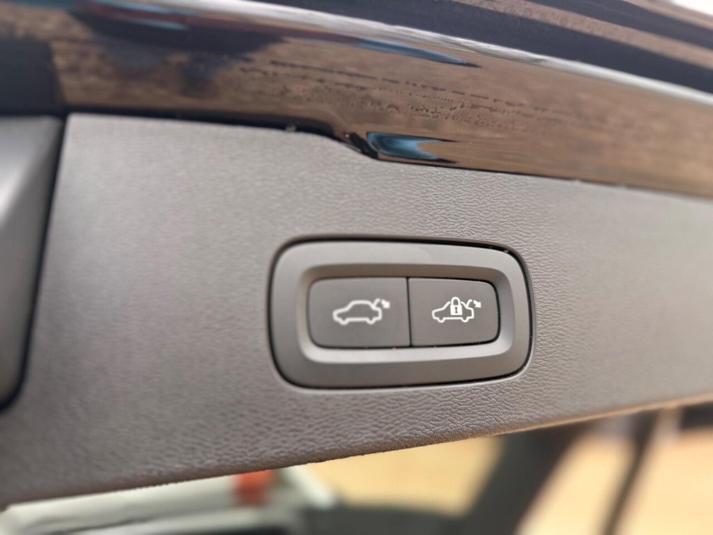 Used Volvo V60 2021 for sale - 77534607: Photo 38