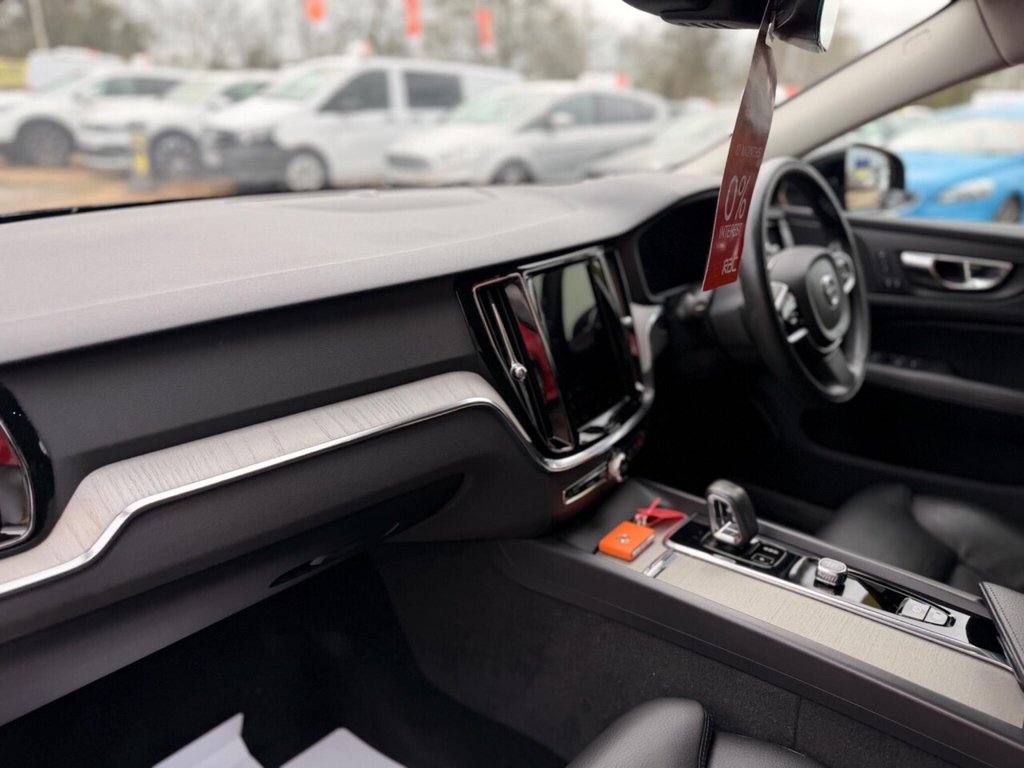 Used Volvo V60 2021 for sale - 77534607: Photo 39