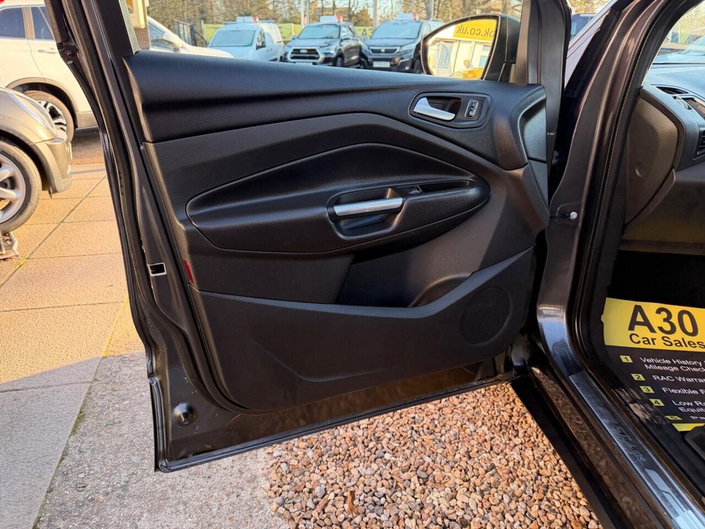 Used Ford Kuga 2017 for sale - 77101067: Photo 40