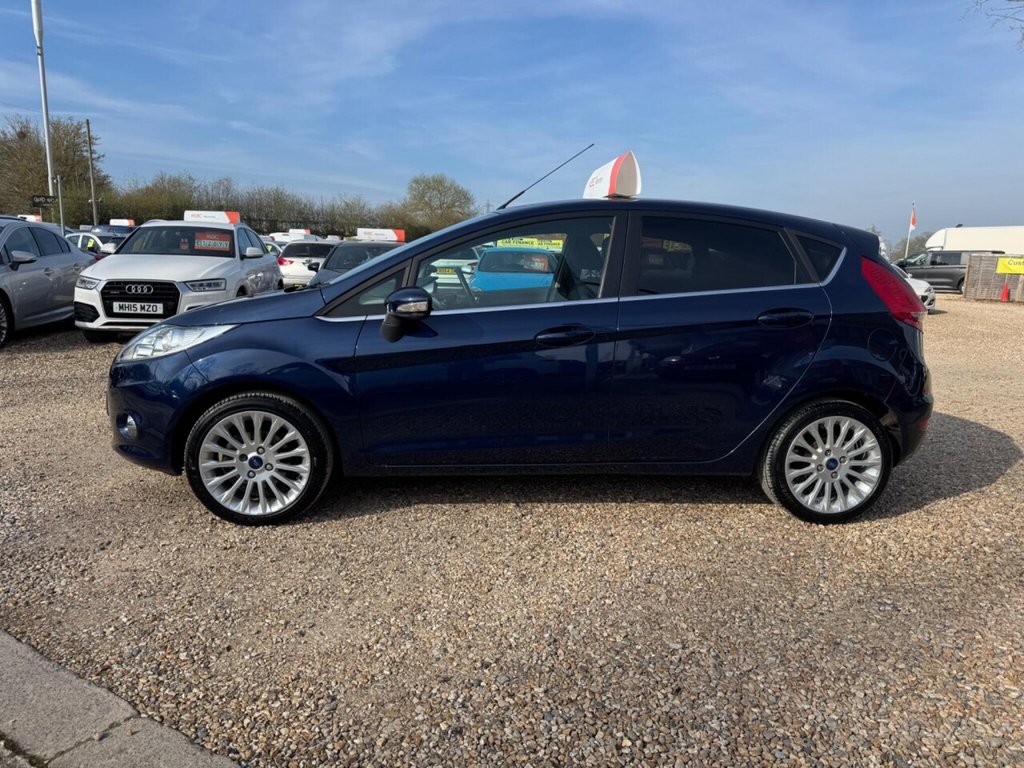 Used Ford Fiesta 2012 for sale - 77953053: Photo 9