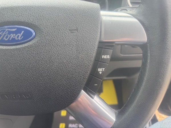 Used Ford Focus 2011 for sale - 76285345: Photo 34