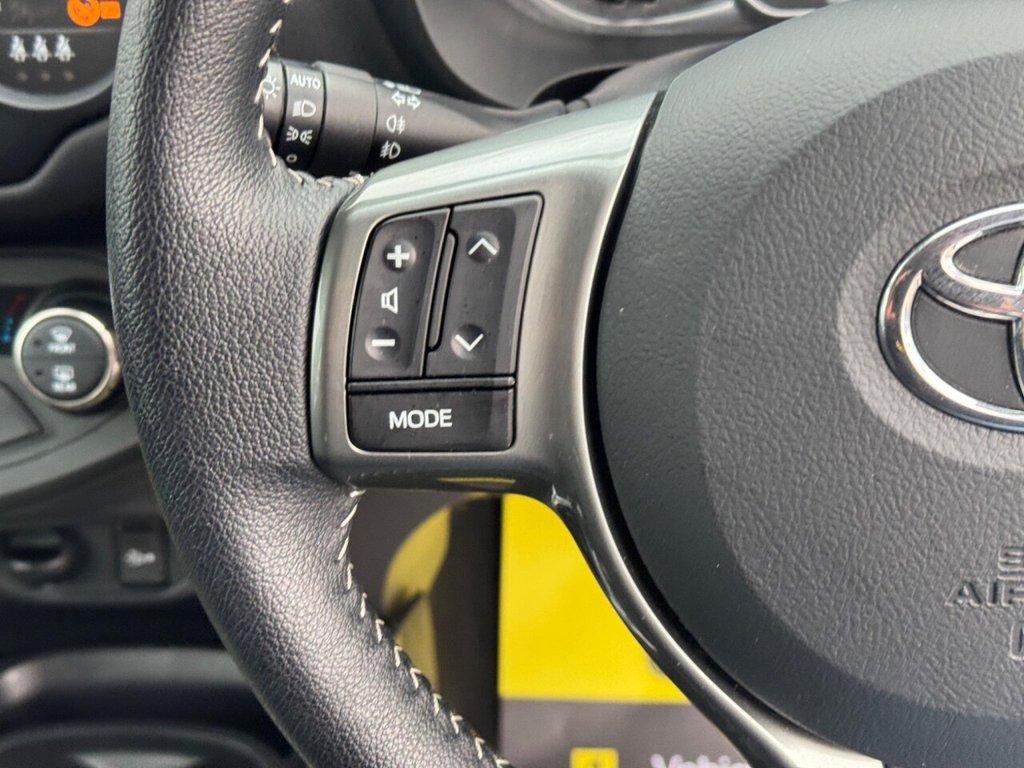 Used Toyota Yaris 2014 for sale - 76378479: Photo 48