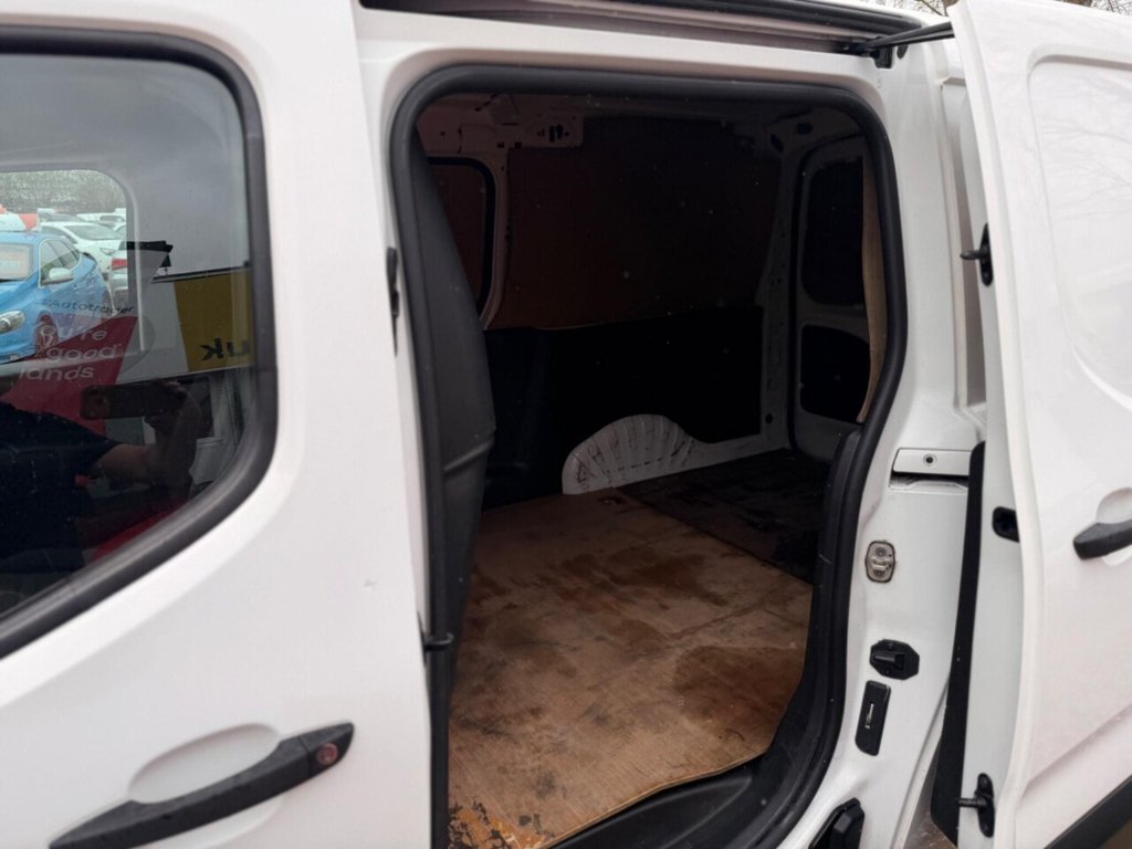 Used Vauxhall Combo 2019 for sale - 78044670: Photo 37