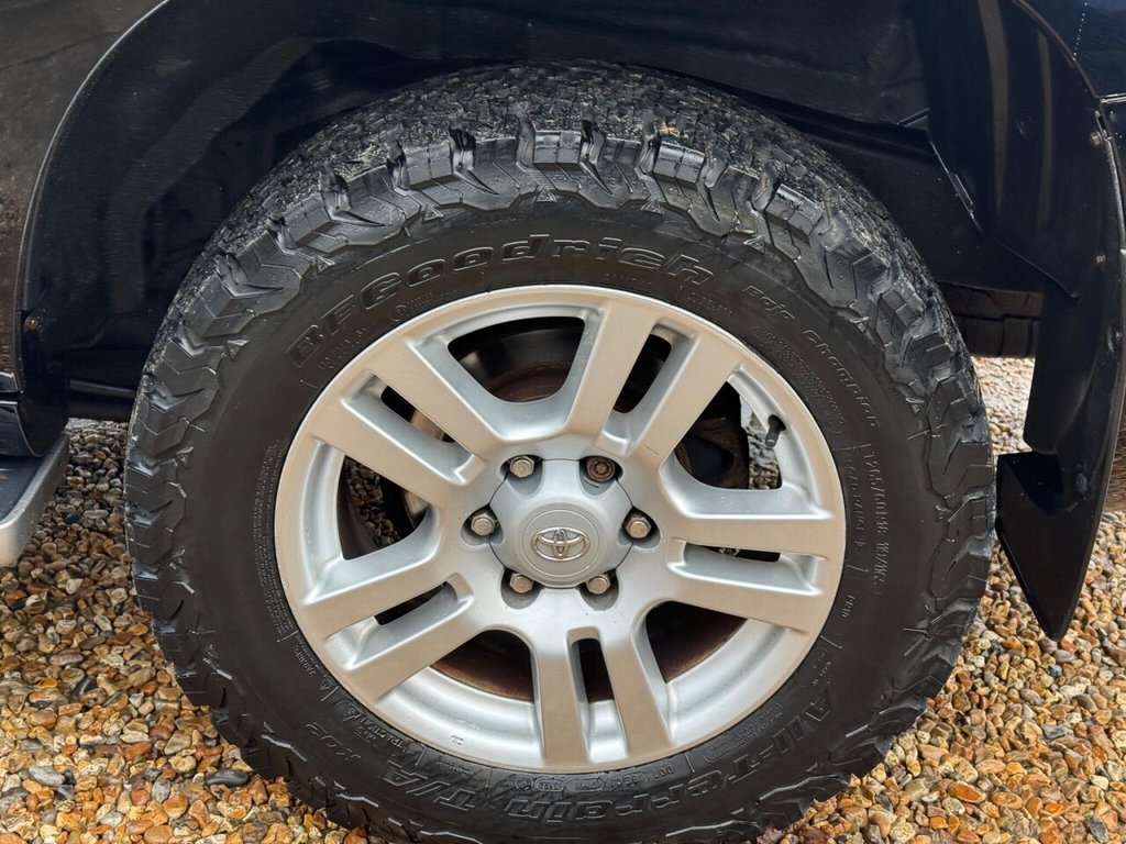 Used Toyota Land Cruiser 2011 for sale - 76496763: Photo 22