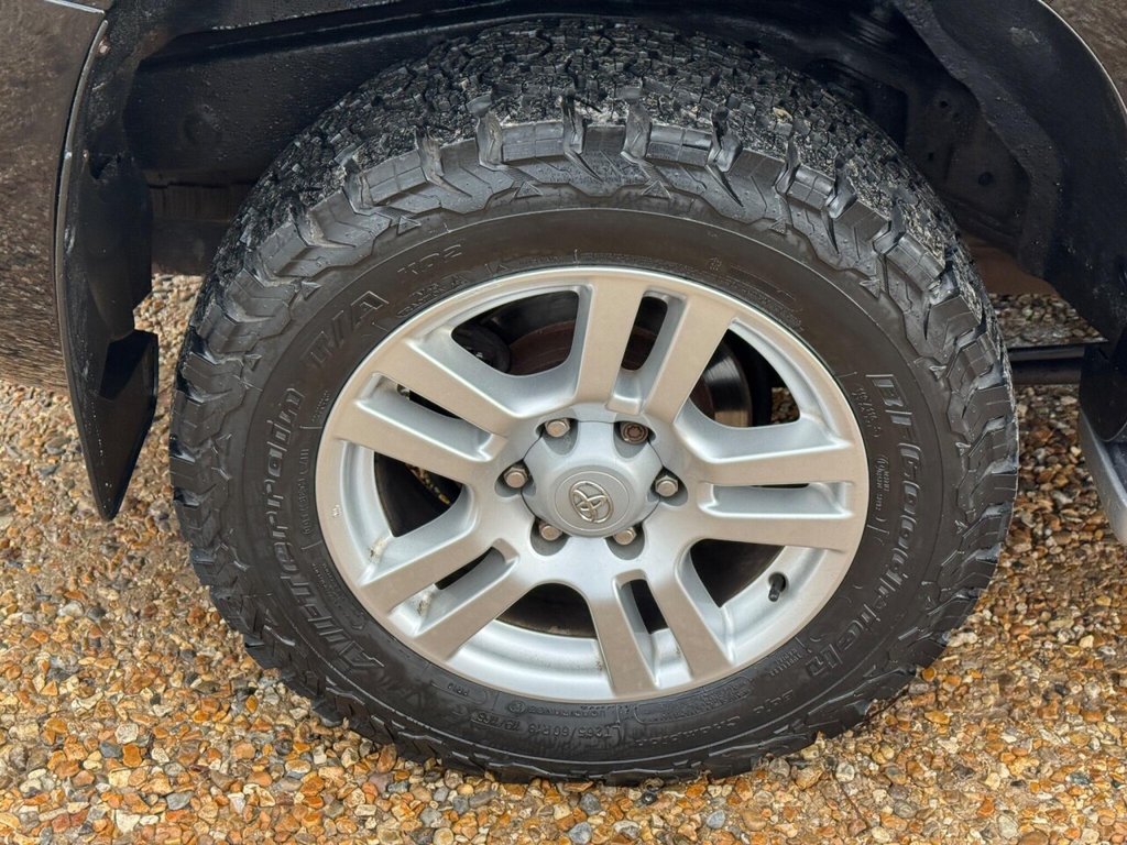 Used Toyota Land Cruiser 2011 for sale - 76496763: Photo 23