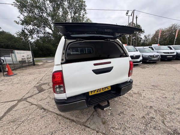 Used Toyota Hilux 2020 for sale - 76285326: Photo 39