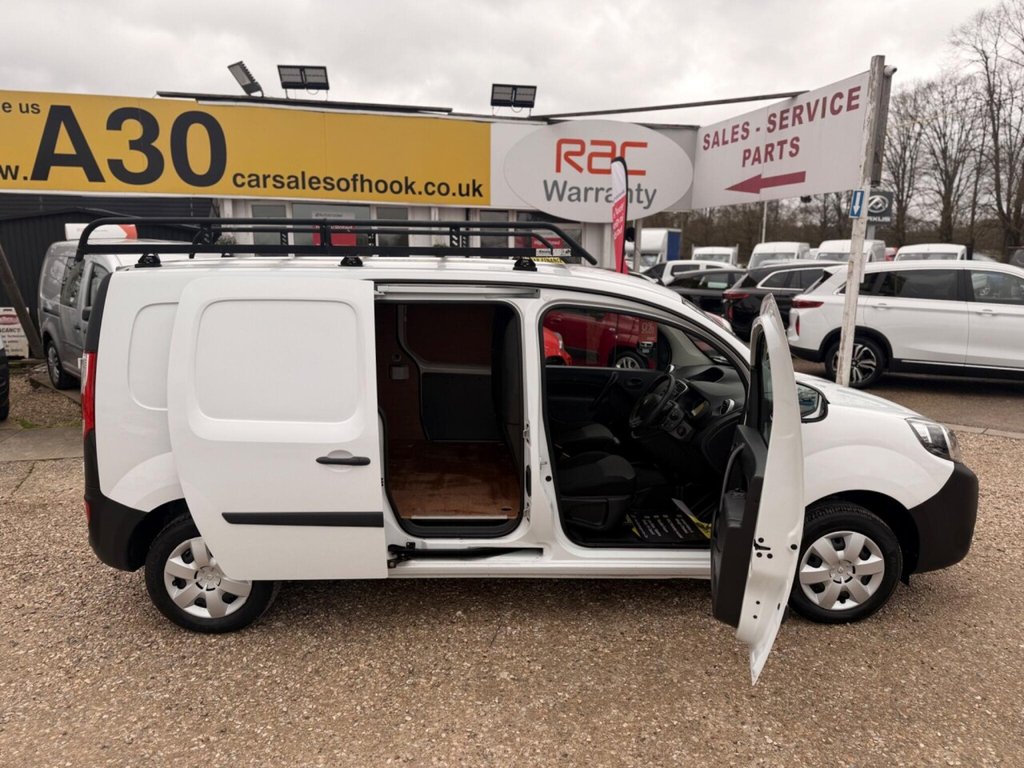 Used Renault Kangoo 2020 for sale - 77680827: Photo 32
