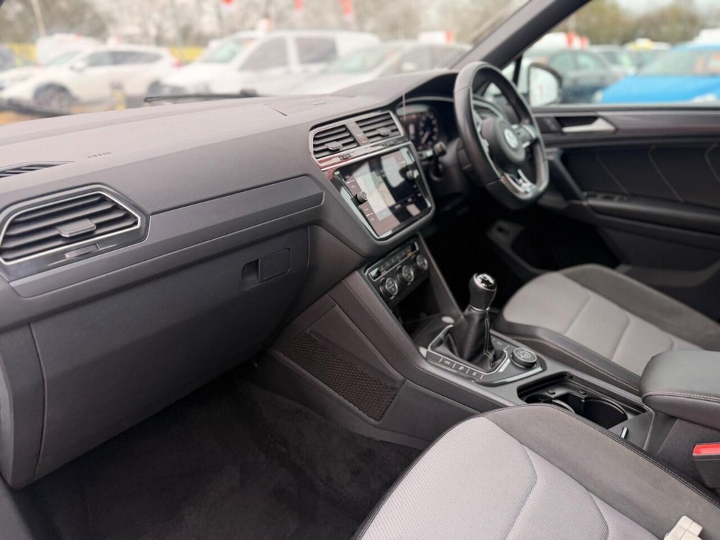 Used Volkswagen Tiguan 2017 for sale - 77534475: Photo 36