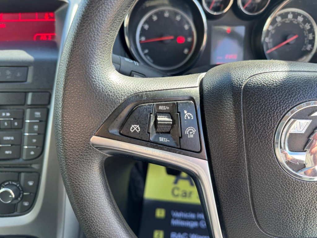 Used Vauxhall Astra 2015 for sale - 78017268: Photo 32