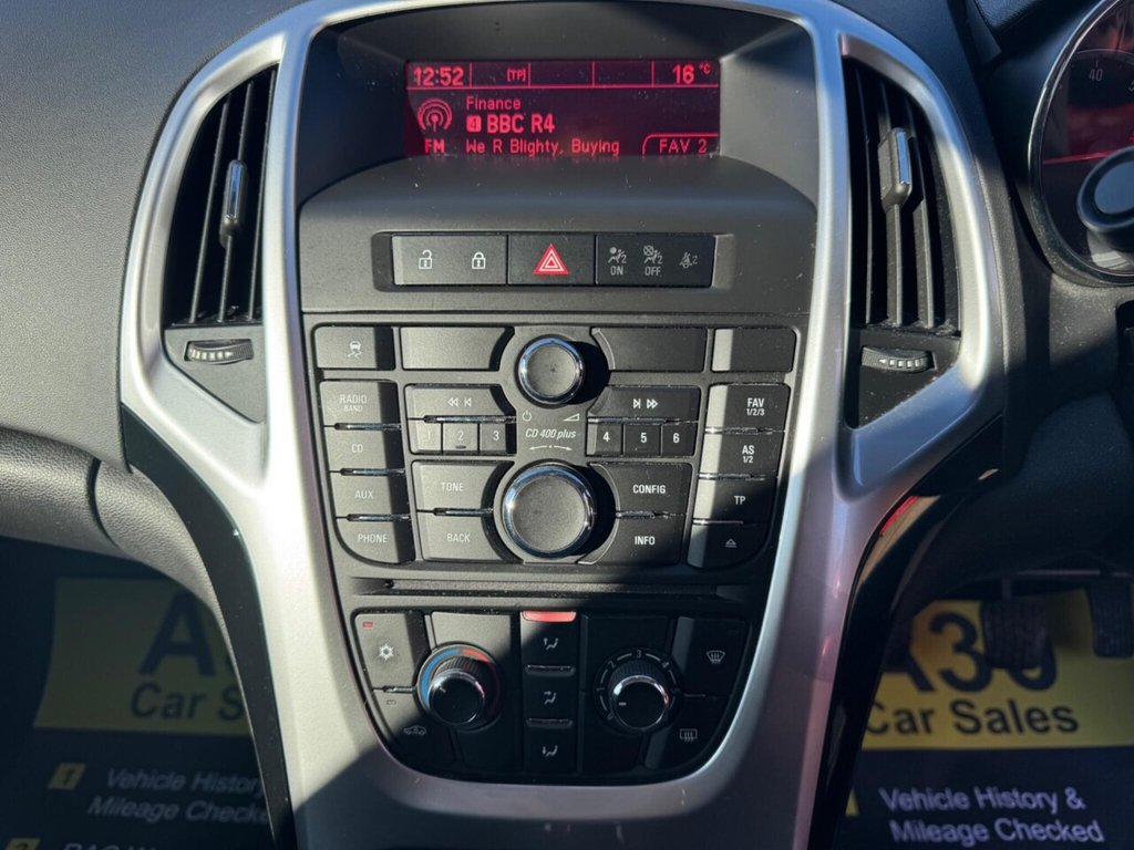 Used Vauxhall Astra 2015 for sale - 77436996: Photo 32