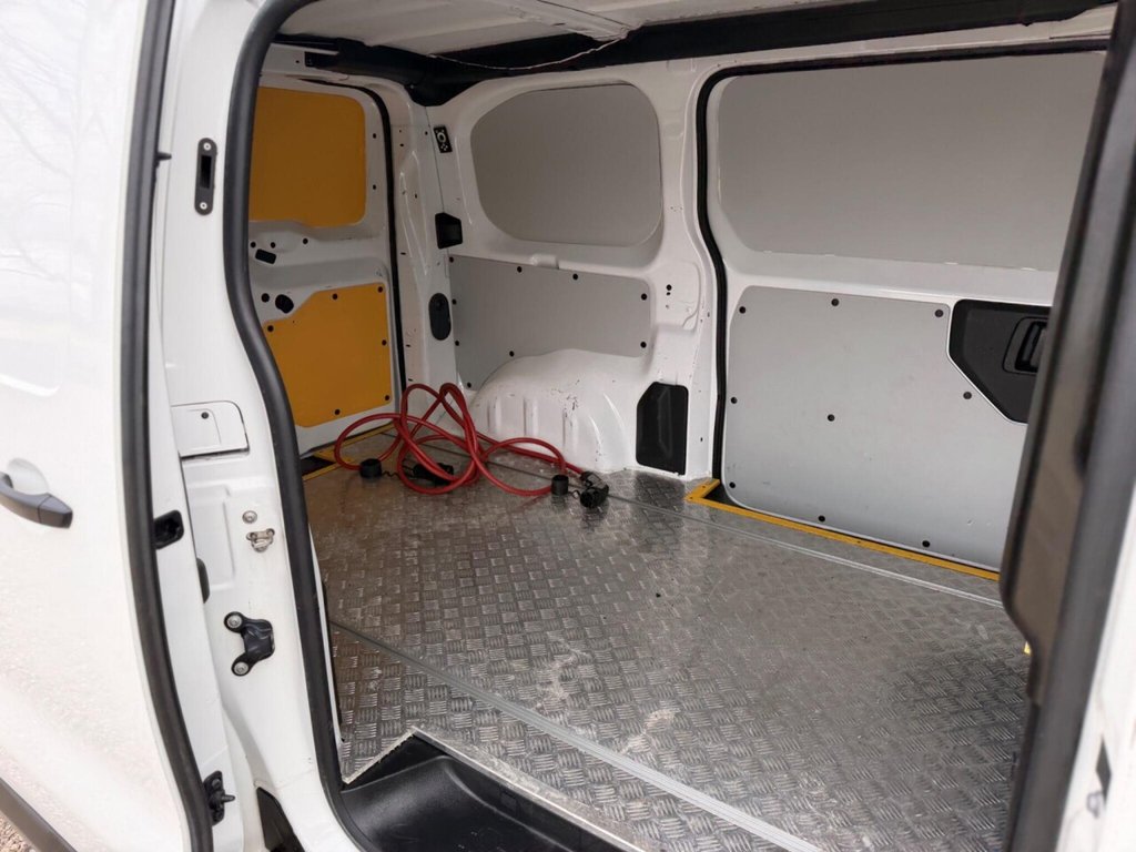 Used Peugeot e-Expert 2021 for sale - 78044795: Photo 31