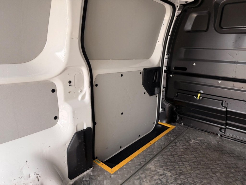 Used Peugeot e-Expert 2021 for sale - 78044795: Photo 39