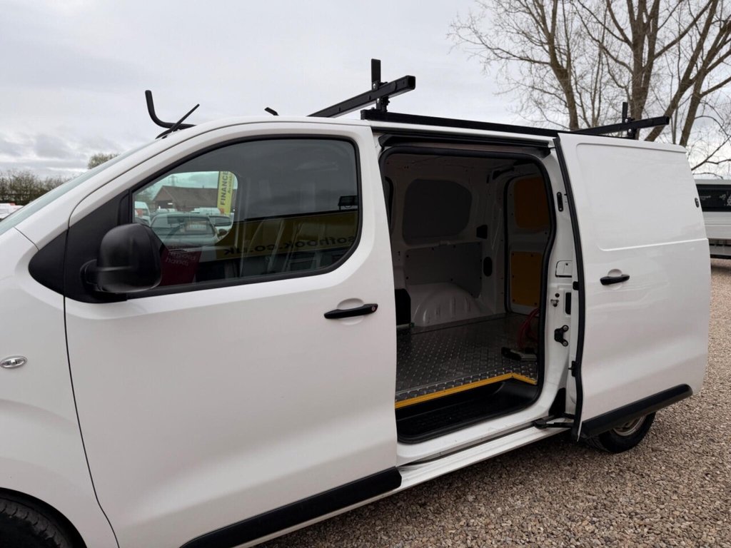 Used Peugeot e-Expert 2021 for sale - 78044795: Photo 42