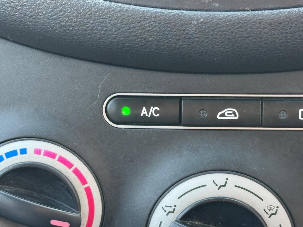 Used Hyundai i10 2010 for sale - 76841492: Photo 22