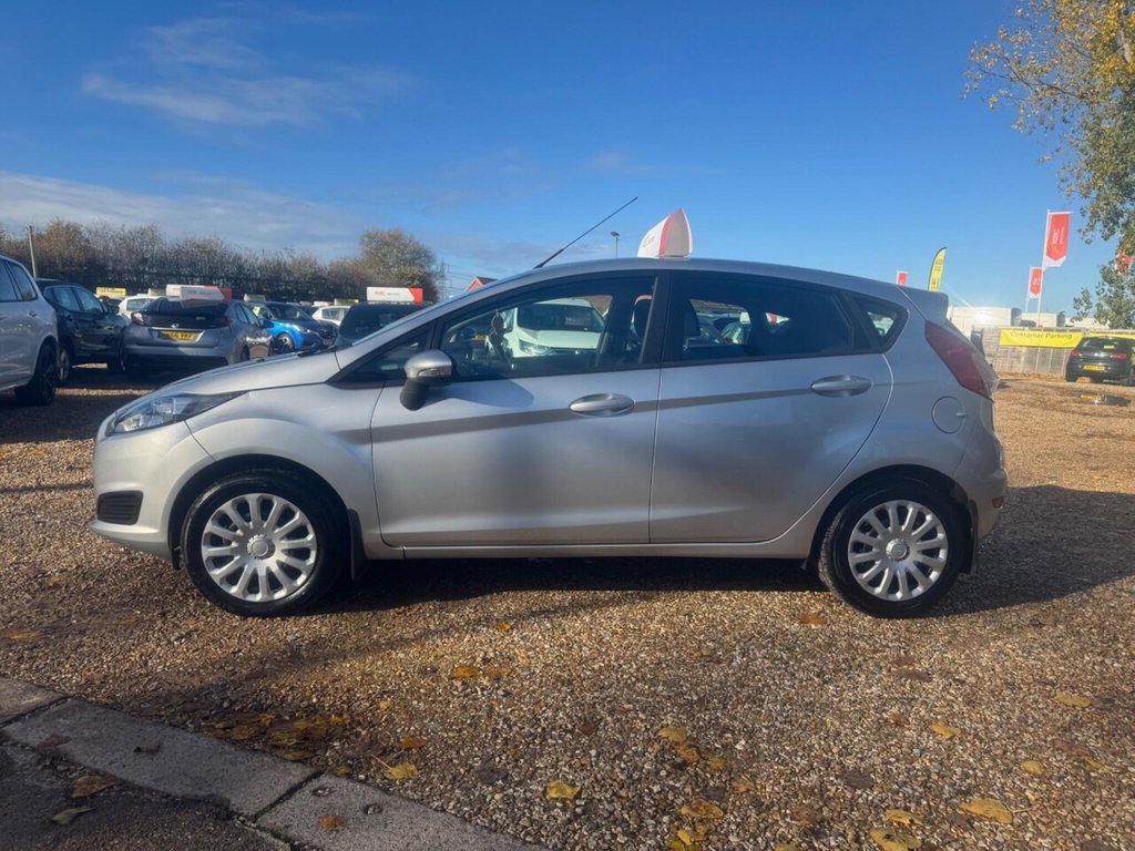 Used Ford Fiesta 2013 for sale - 76361590: Photo 11