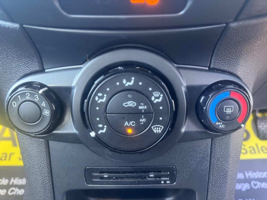 Used Ford Fiesta 2013 for sale - 76361590: Photo 28