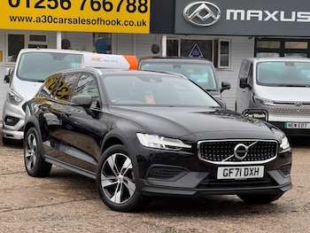 Used Volvo V60 Cross Country 2021 for sale - 75445189: Photo