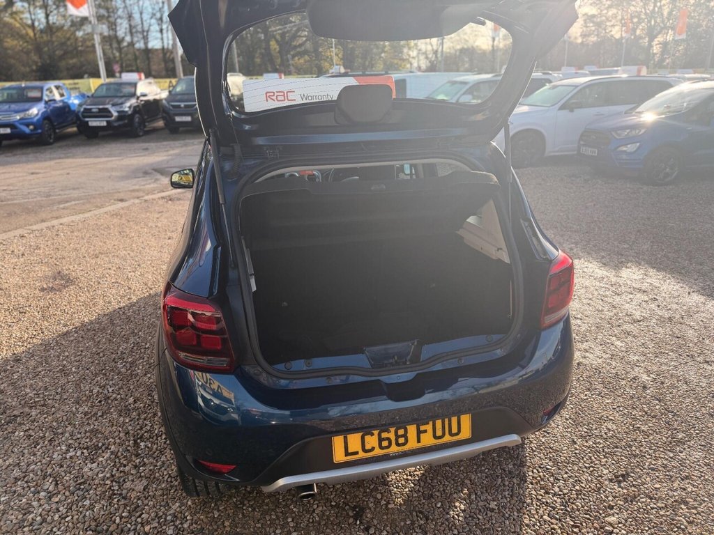 Used Dacia Sandero Stepway 2018 for sale - 76711212: Photo 31