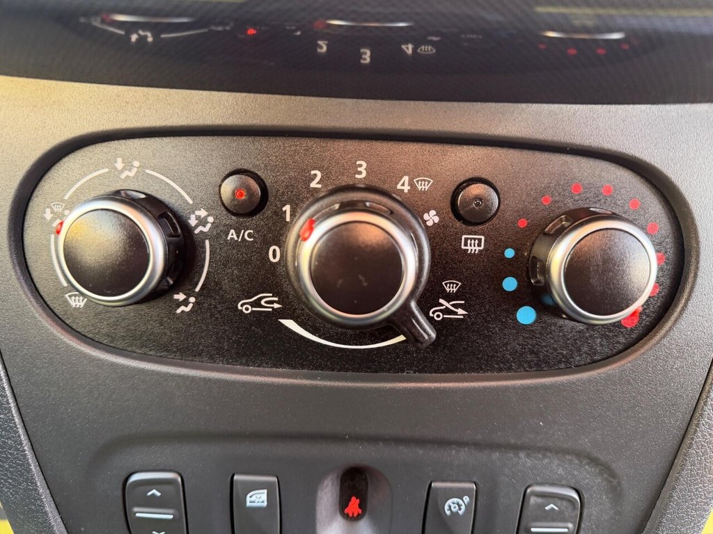 Used Dacia Sandero Stepway 2018 for sale - 76711212: Photo 42