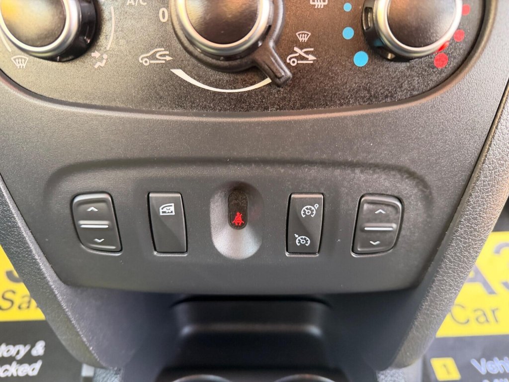 Used Dacia Sandero Stepway 2018 for sale - 76711212: Photo 46