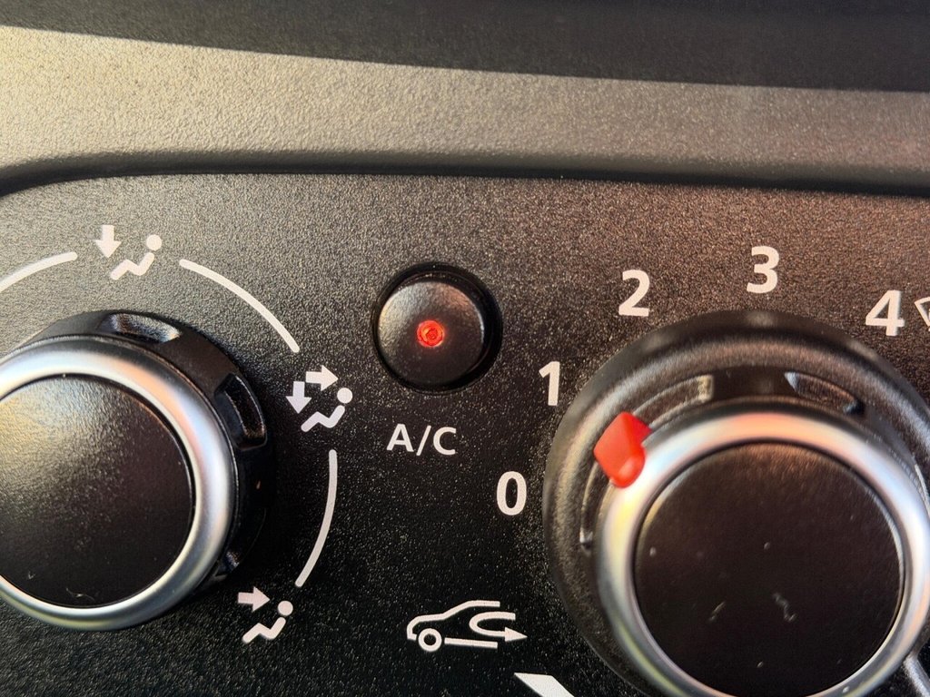 Used Dacia Sandero Stepway 2018 for sale - 76711212: Photo 47