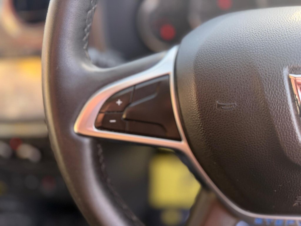 Used Dacia Sandero Stepway 2018 for sale - 76711212: Photo 48