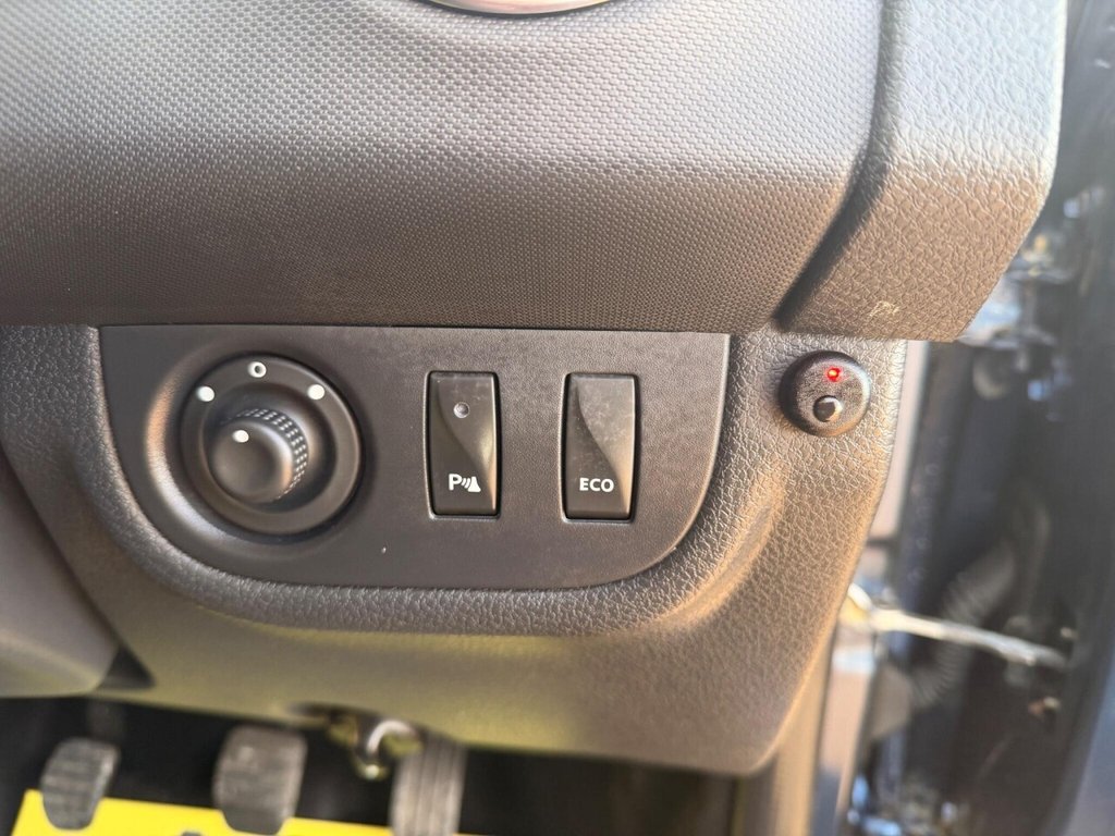 Used Dacia Sandero Stepway 2018 for sale - 76711212: Photo 50