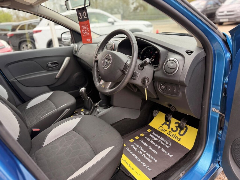 Used Dacia Sandero Stepway 2013 for sale - 78219310: Photo 30