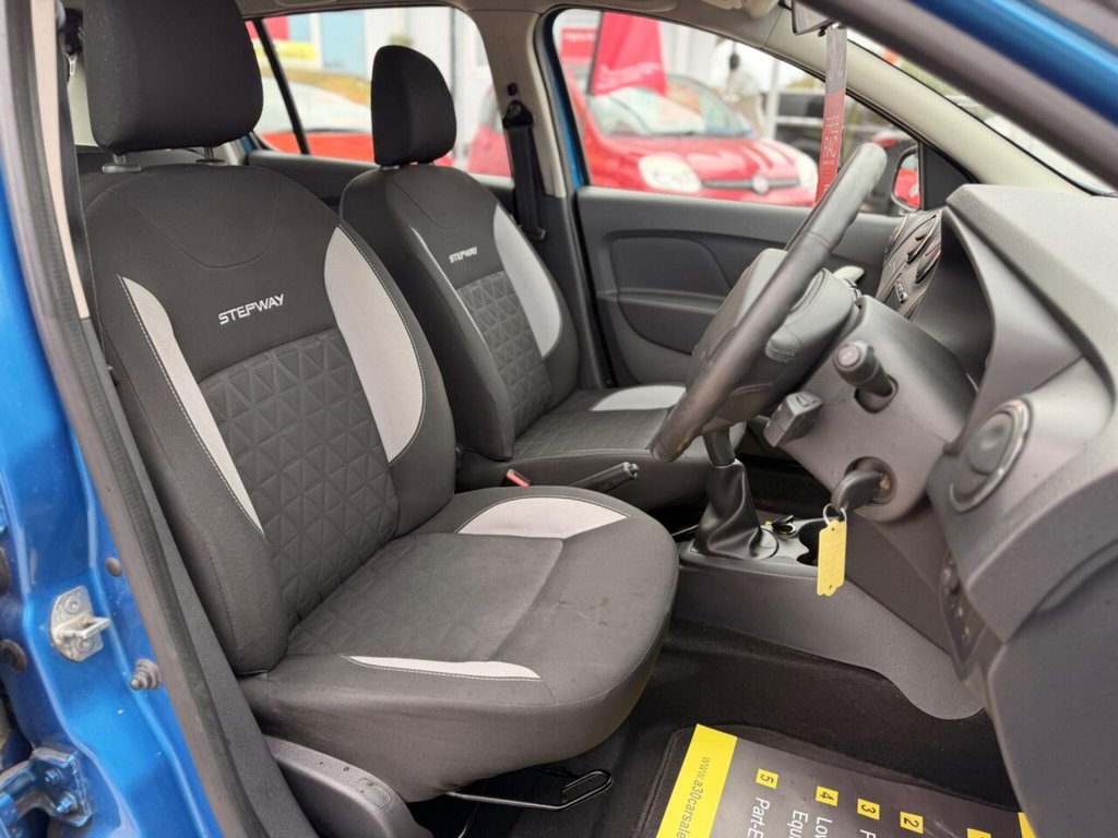 Used Dacia Sandero Stepway 2013 for sale - 78219310: Photo 32