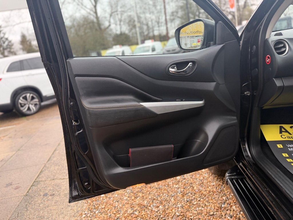 Used Nissan Navara 2019 for sale - 77133665: Photo 39