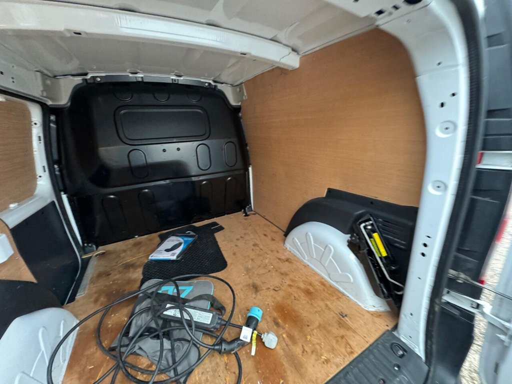 Used Renault Kangoo 2020 for sale - 76280222: Photo 30