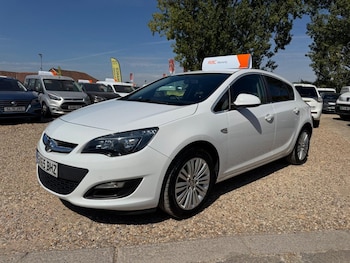Used Vauxhall Astra 2015 for sale - 79517766: Photo