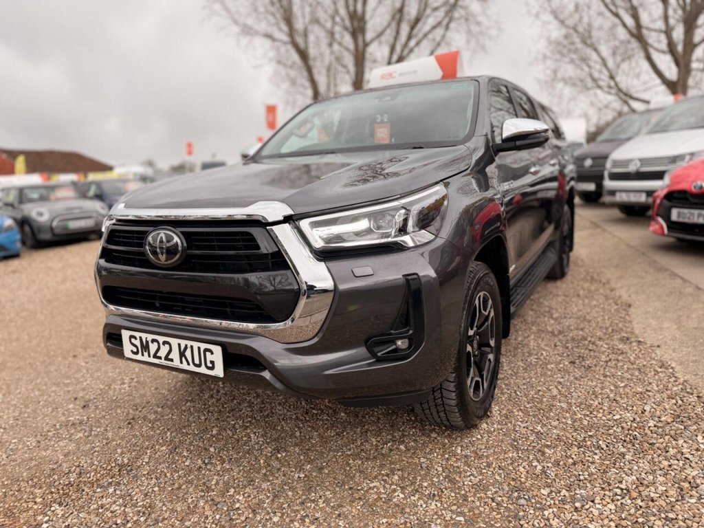 Used Toyota Hilux 2022 for sale - 77879947: Photo 24