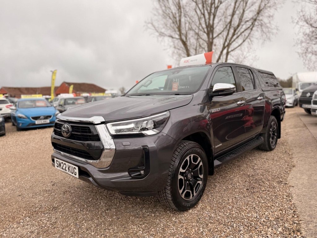 Used Toyota Hilux 2022 for sale - 77879947: Photo 25