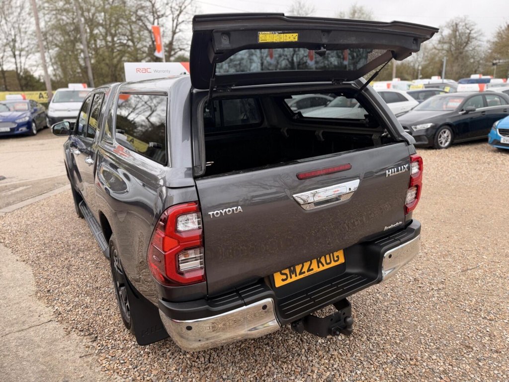 Used Toyota Hilux 2022 for sale - 77879947: Photo 33