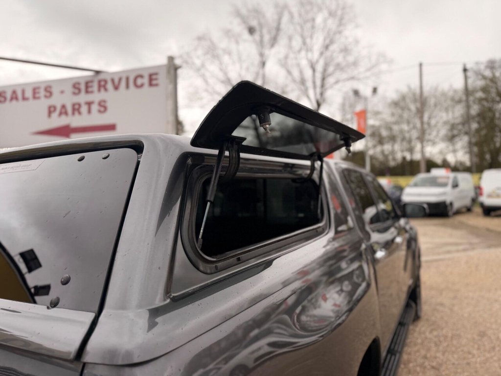 Used Toyota Hilux 2022 for sale - 77879947: Photo 34