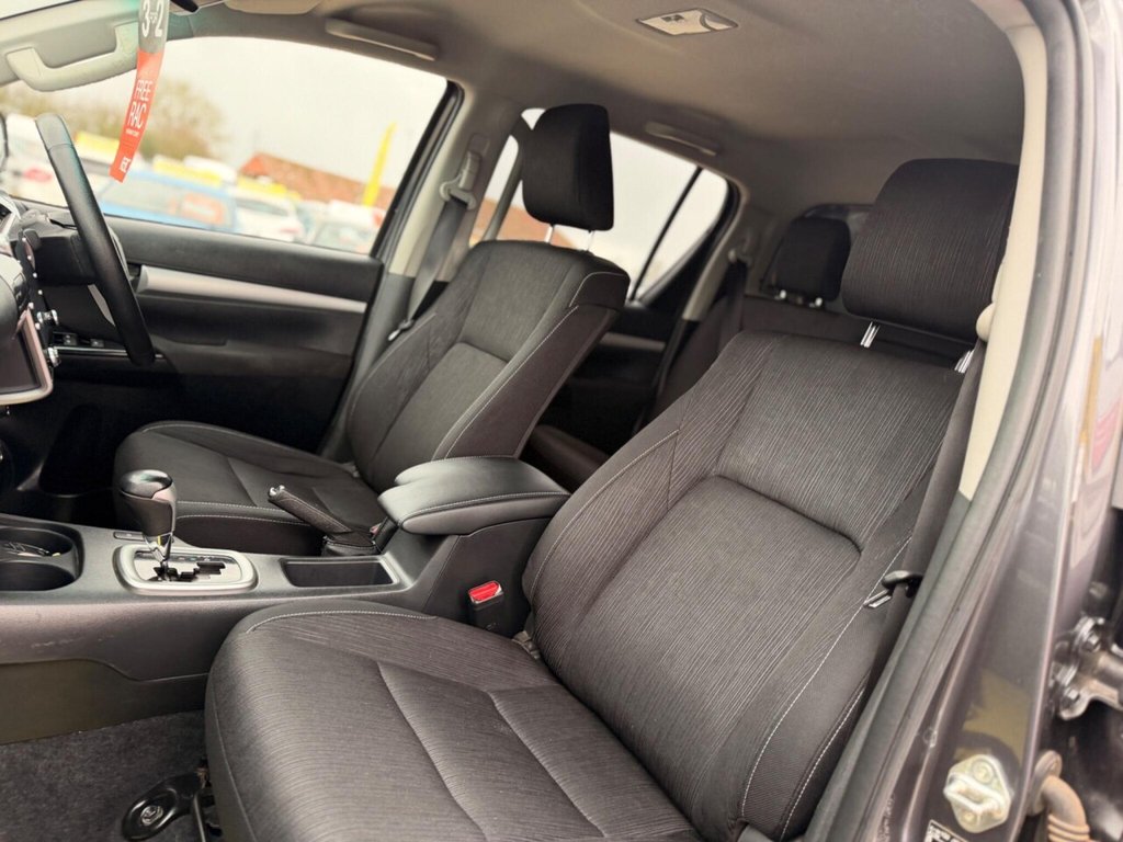 Used Toyota Hilux 2022 for sale - 77879947: Photo 43