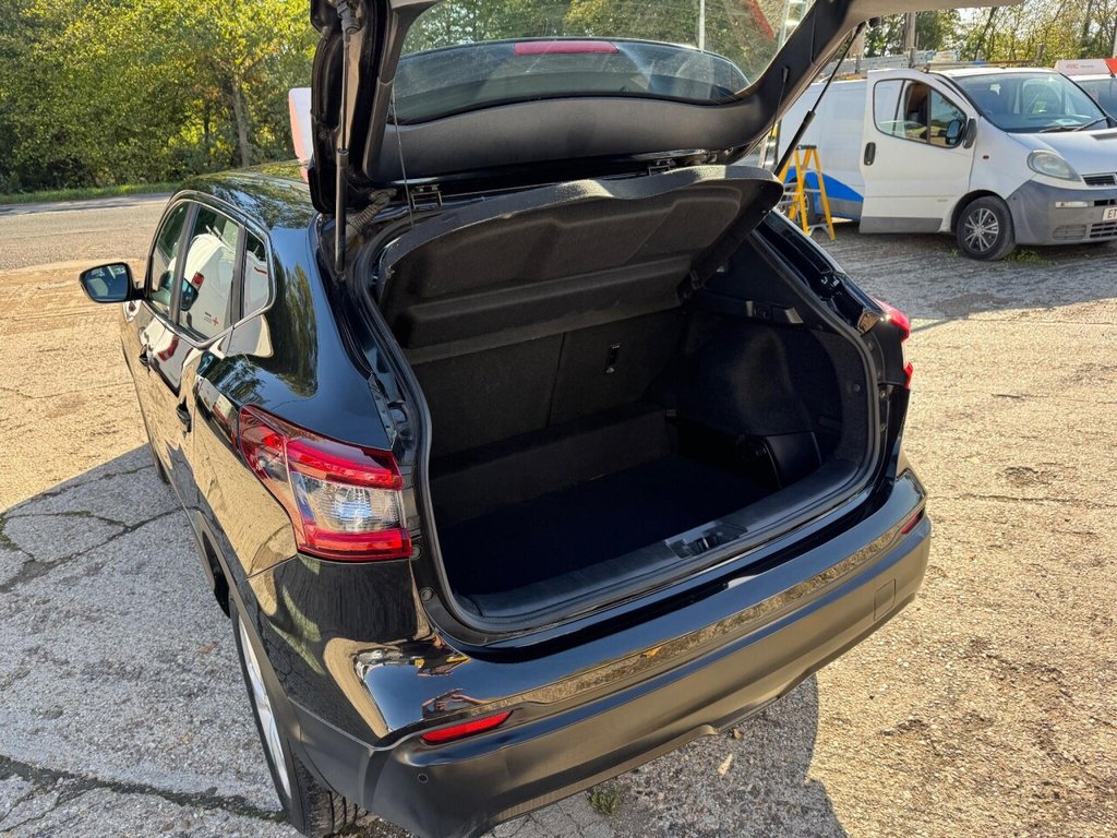 Used Nissan Qashqai 2017 for sale - 76266780: Photo 29