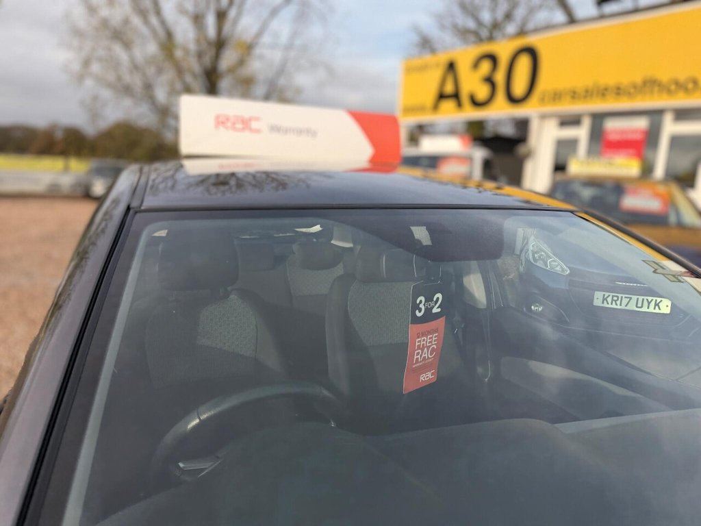 Used Toyota Yaris 2015 for sale - 76559406: Photo 25