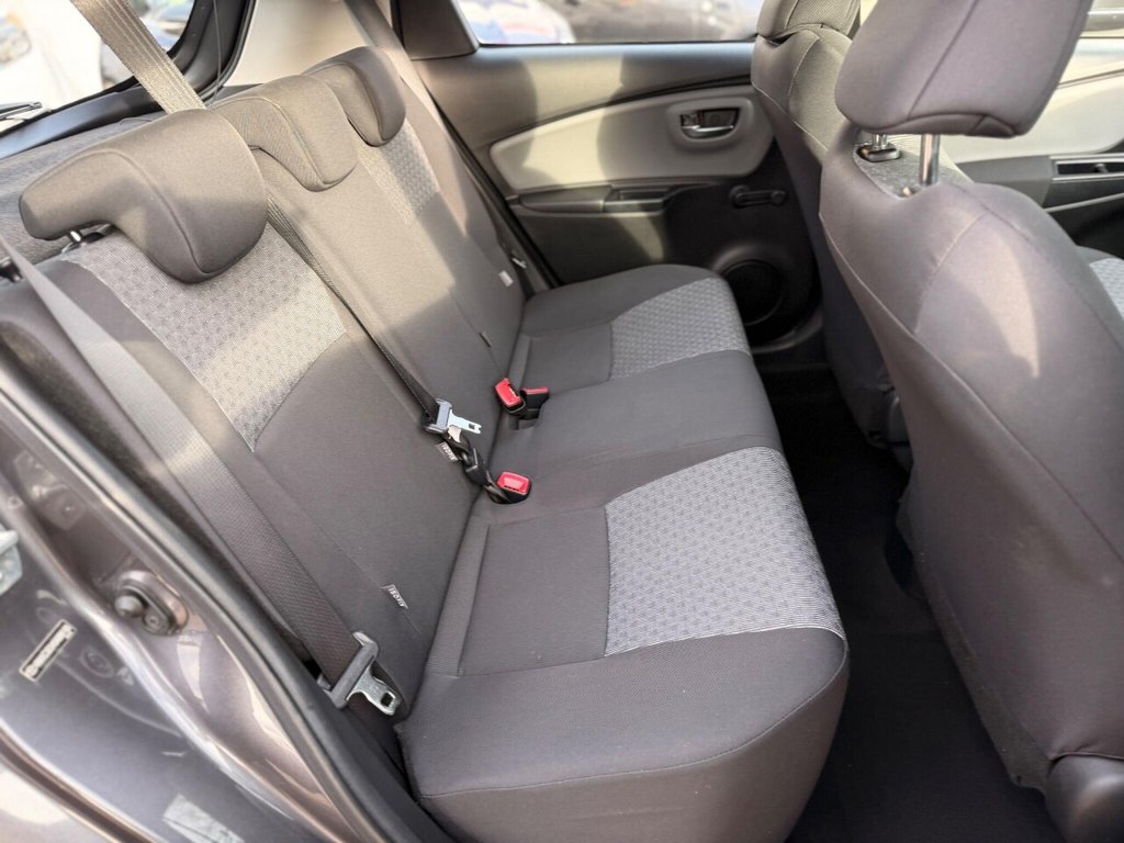 Used Toyota Yaris 2015 for sale - 76559406: Photo 30