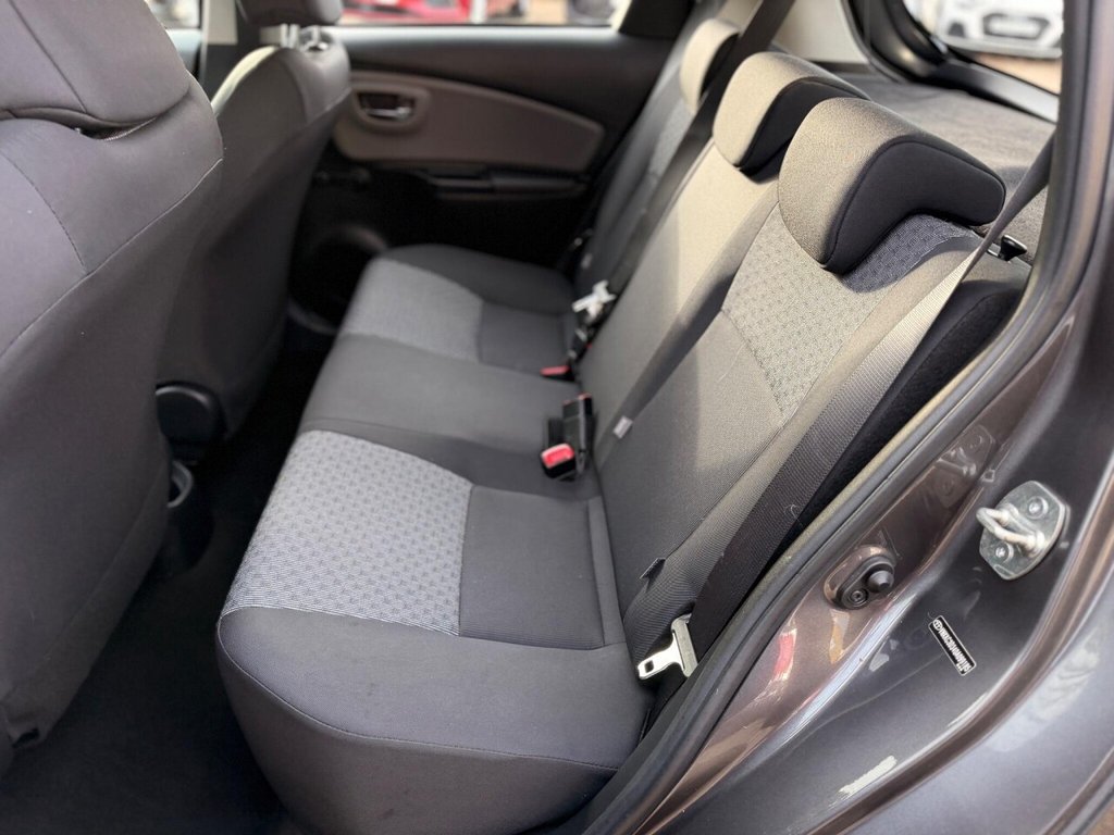 Used Toyota Yaris 2015 for sale - 76559406: Photo 38