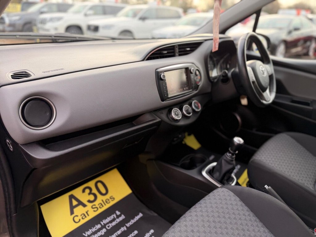 Used Toyota Yaris 2015 for sale - 76559406: Photo 41