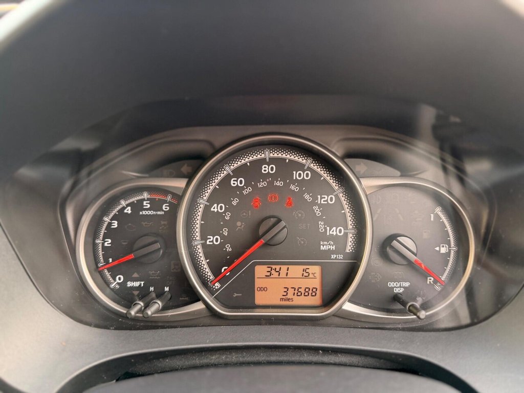 Used Toyota Yaris 2015 for sale - 76559406: Photo 42