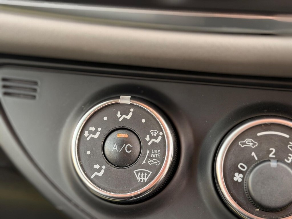 Used Toyota Yaris 2015 for sale - 76559406: Photo 46